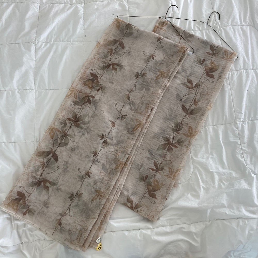 Window sheers leaf print - Picture 2 of 4